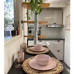 Surfers Paradise Tiny House Διαμέρισμα Noordwijk
