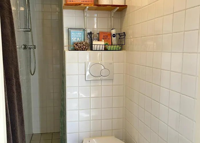 Surfers Paradise Tiny House *