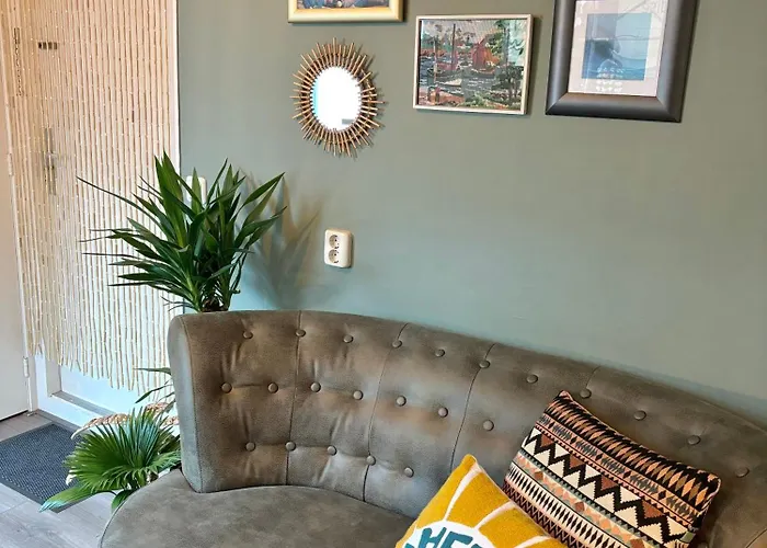 Surfers Paradise Tiny House Appartamento