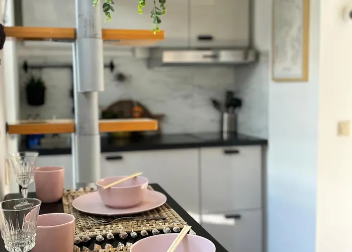 Surfers Paradise Tiny House 아파트