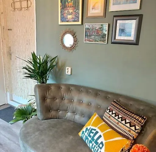 Апартаменты Surfers Paradise Tiny House